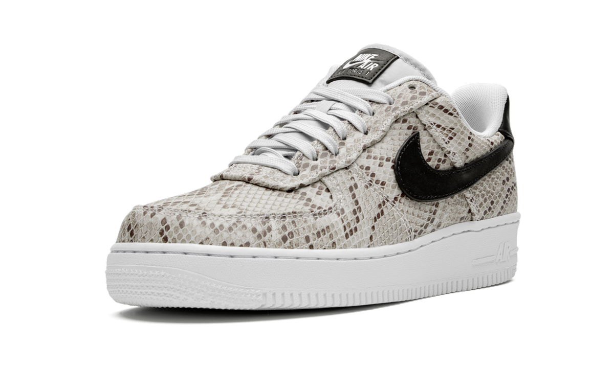 Overkicks - Nike Air Force 1 Low Snakeskin (2019) (BQ4424-100) - detalle suela
