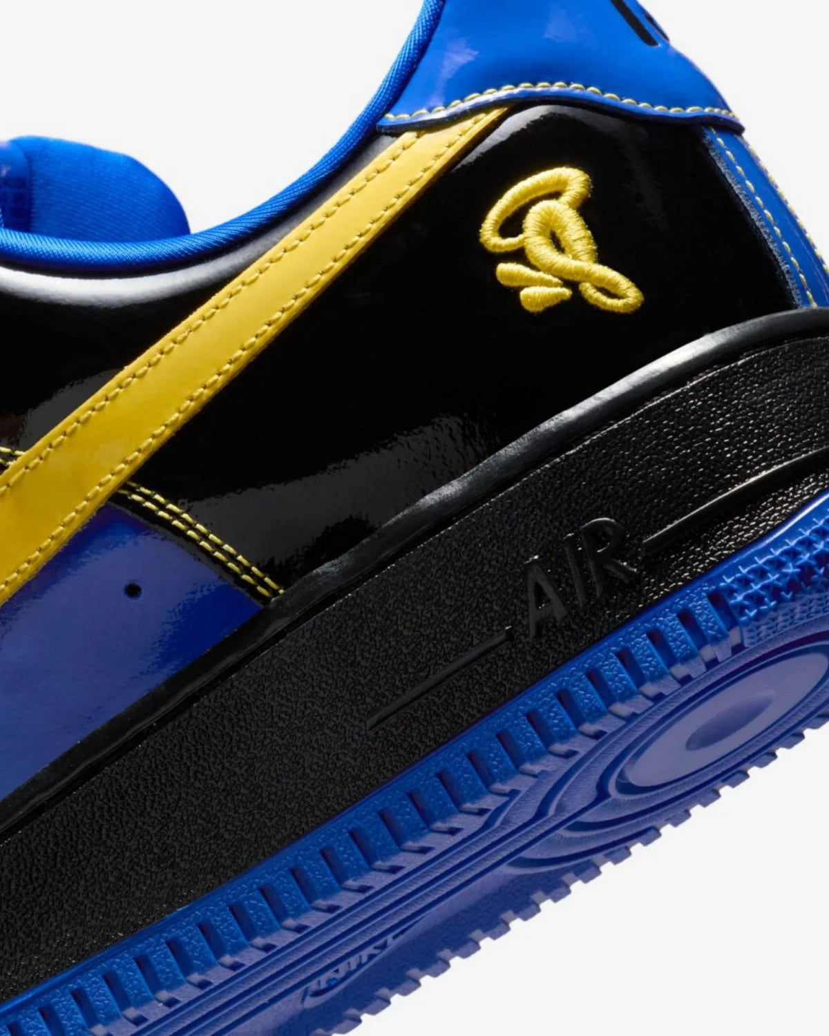 Overkicks - Nike Air Force 1 Low Syna Central Cee Black Optic Yellow (Friends & Family) (IQ1402-010) - imagen 7
