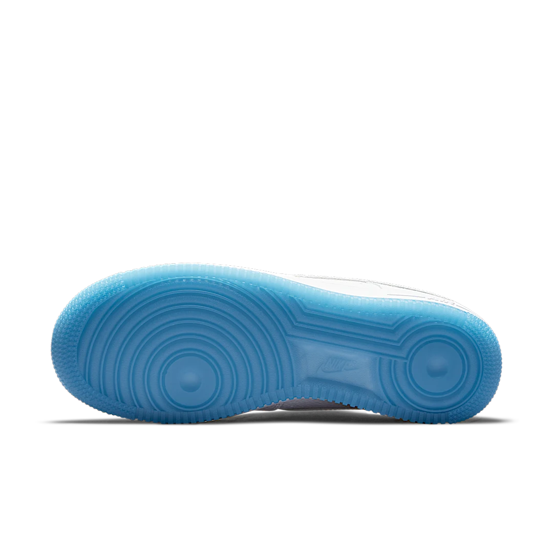 Overkicks - Nike Air Force 1 Low UV Reactive Swoosh (DA8301-101) - detalle suela