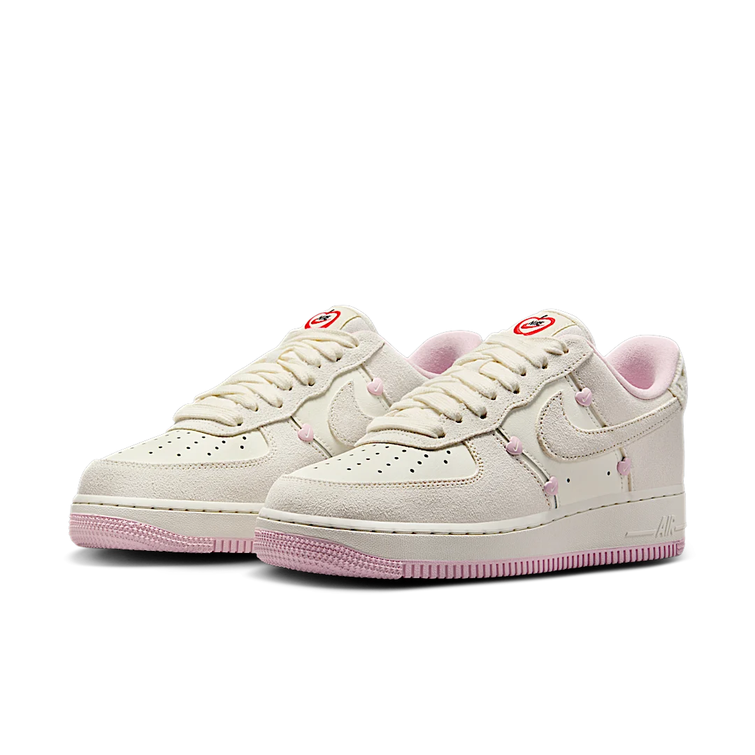 Overkicks - Nike Air Force 1 Low Valentines Day 2025 (HV5992-111) - vista trasera