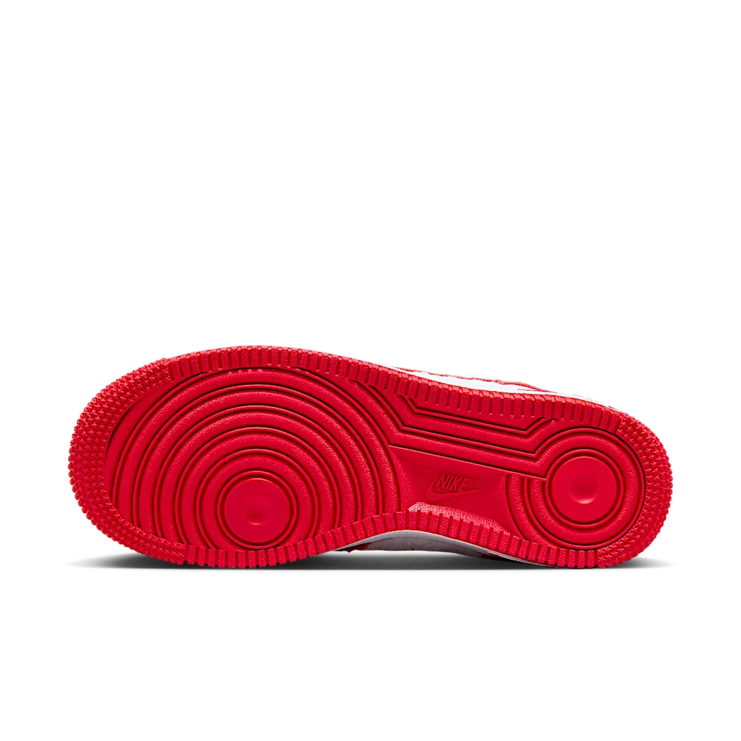 Overkicks - Nike Air Force 1 Low Valentine's Day Fleece (2024) (GS) (FZ3552-612) - imagen 4