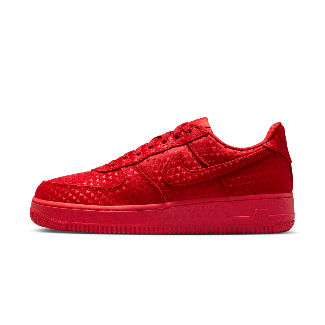 Overkicks - Nike Air Force 1 Low Valentines Day University Red (2026) (IQ9965-600) - vista lateral