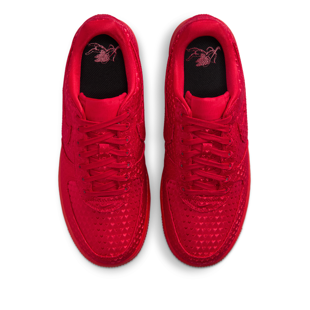 Overkicks - Nike Air Force 1 Low Valentines Day University Red (2026) (IQ9965-600) - par completo