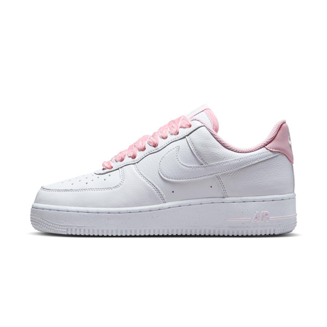 Overkicks - Nike Air Force 1 Low Vintage Pink Foam Velvet Laces (HV4403-601) - vista lateral