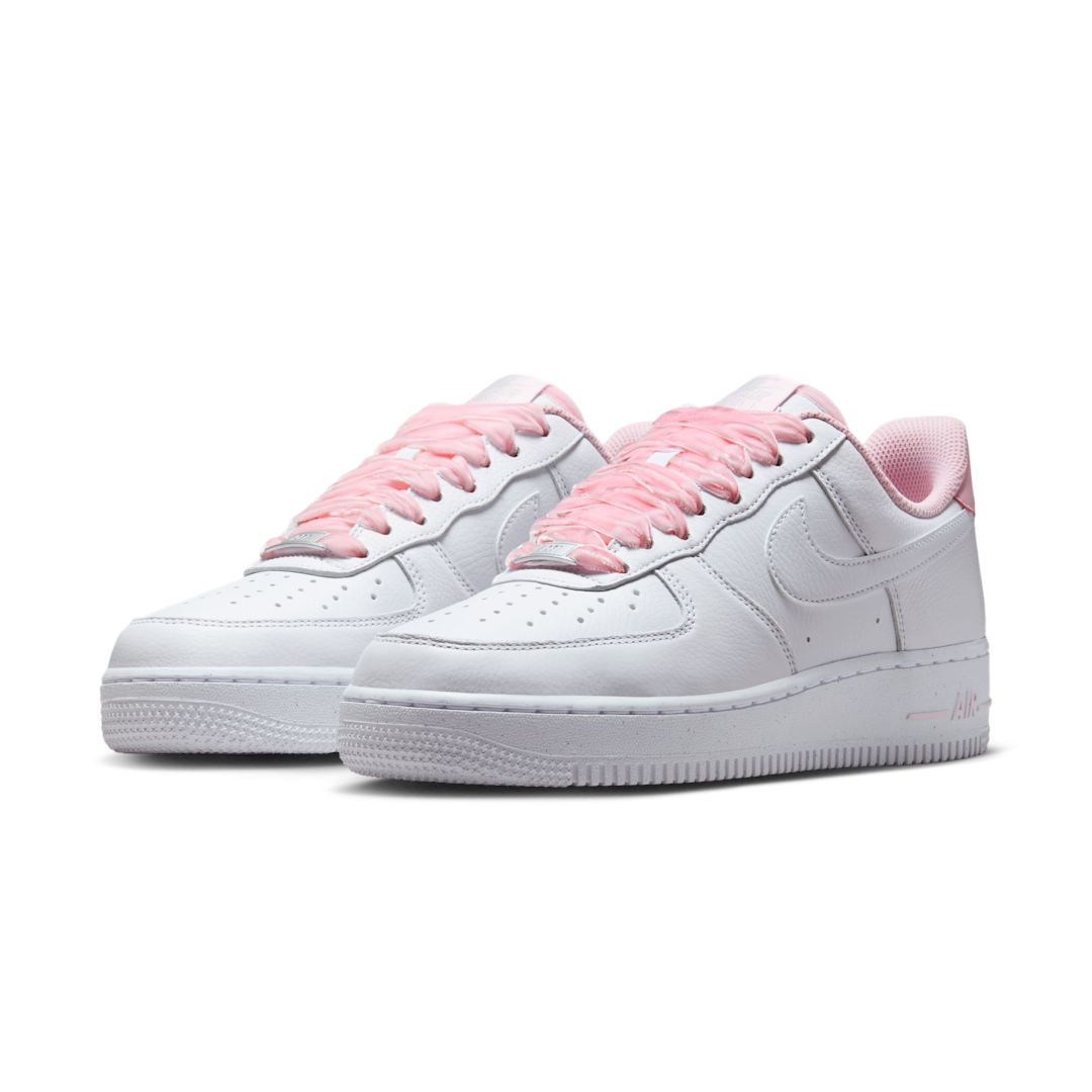 Overkicks - Nike Air Force 1 Low Vintage Pink Foam Velvet Laces (HV4403-601) - vista trasera