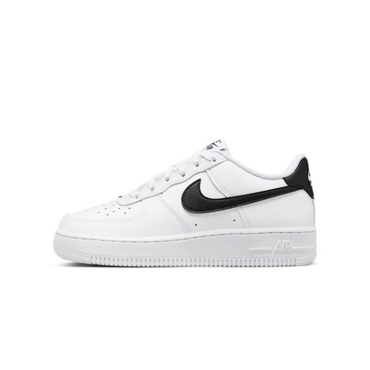 Overkicks - Nike Air Force 1 Low White Black (2024) (FV5948-101) - vista lateral
