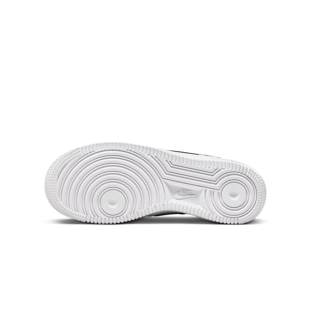 Overkicks - Nike Air Force 1 Low White Black (2024) (FV5948-101) - detalle suela