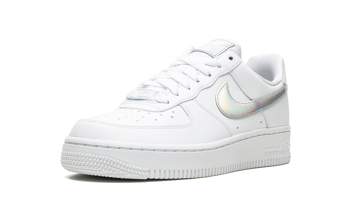 Overkicks - Nike Air Force 1 Low White Irisdescent (CJ1646-100) - detalle suela