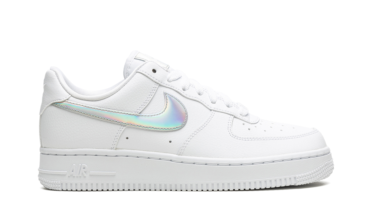 Overkicks - Nike Air Force 1 Low White Irisdescent (CJ1646-100) - detalle talón