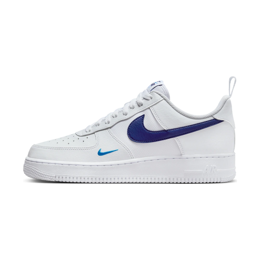 Overkicks - Nike Air Force 1 Low White Light Photo Blue Deep Royal Blue (HF3836-100) - vista lateral