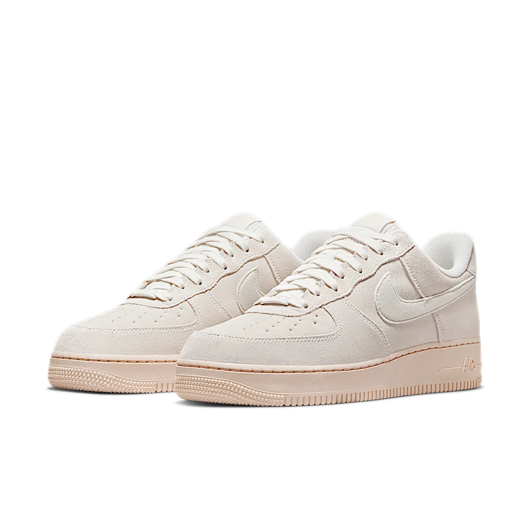 Overkicks - Nike Air Force 1 Low Winter Premium Summit White Suede (DO6730-100) - vista trasera