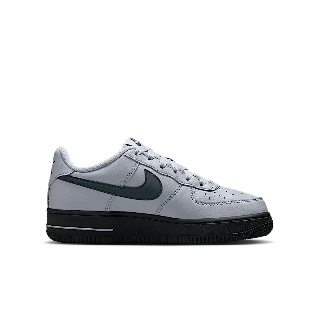 Overkicks - Nike Air Force 1 Low Wolf Grey Dark Smoke Grey (GS) (HQ3807-002) - imagen 3