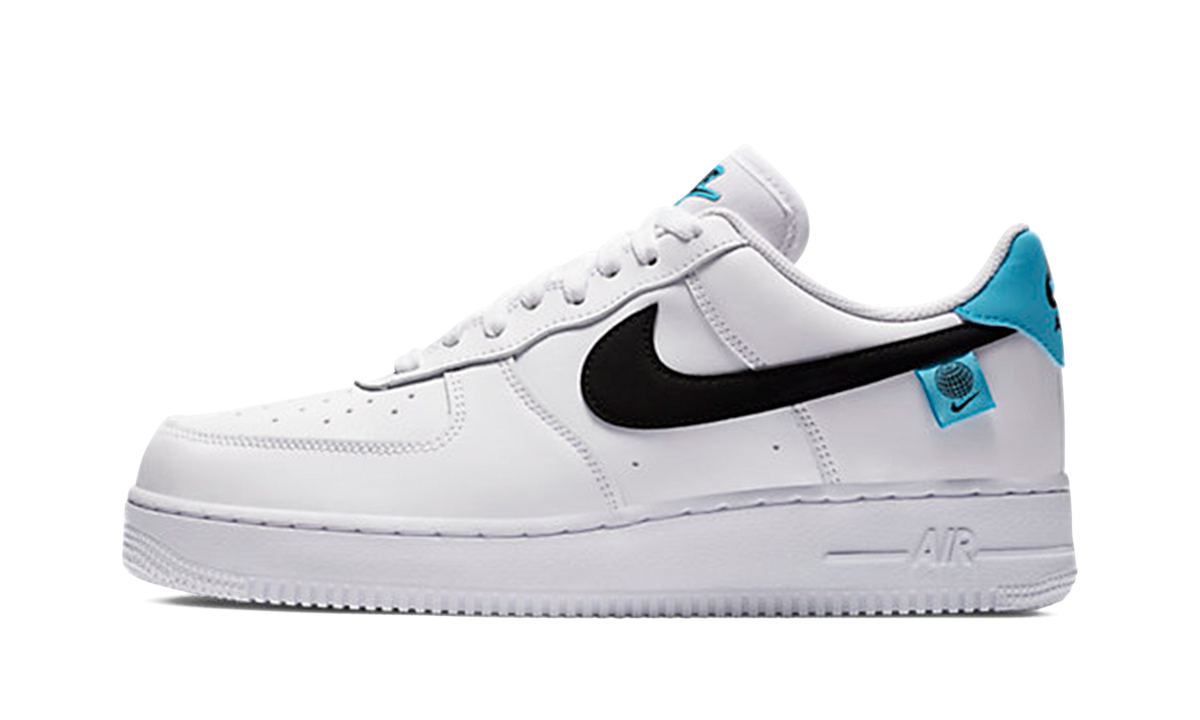 Overkicks - Nike Air Force 1 Low Worldwide White Blue Fury Black (CK7648-100) - vista lateral