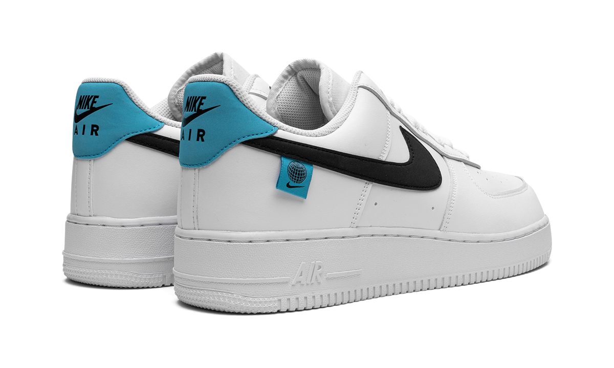 Overkicks - Nike Air Force 1 Low Worldwide White Blue Fury Black (CK7648-100) - par completo
