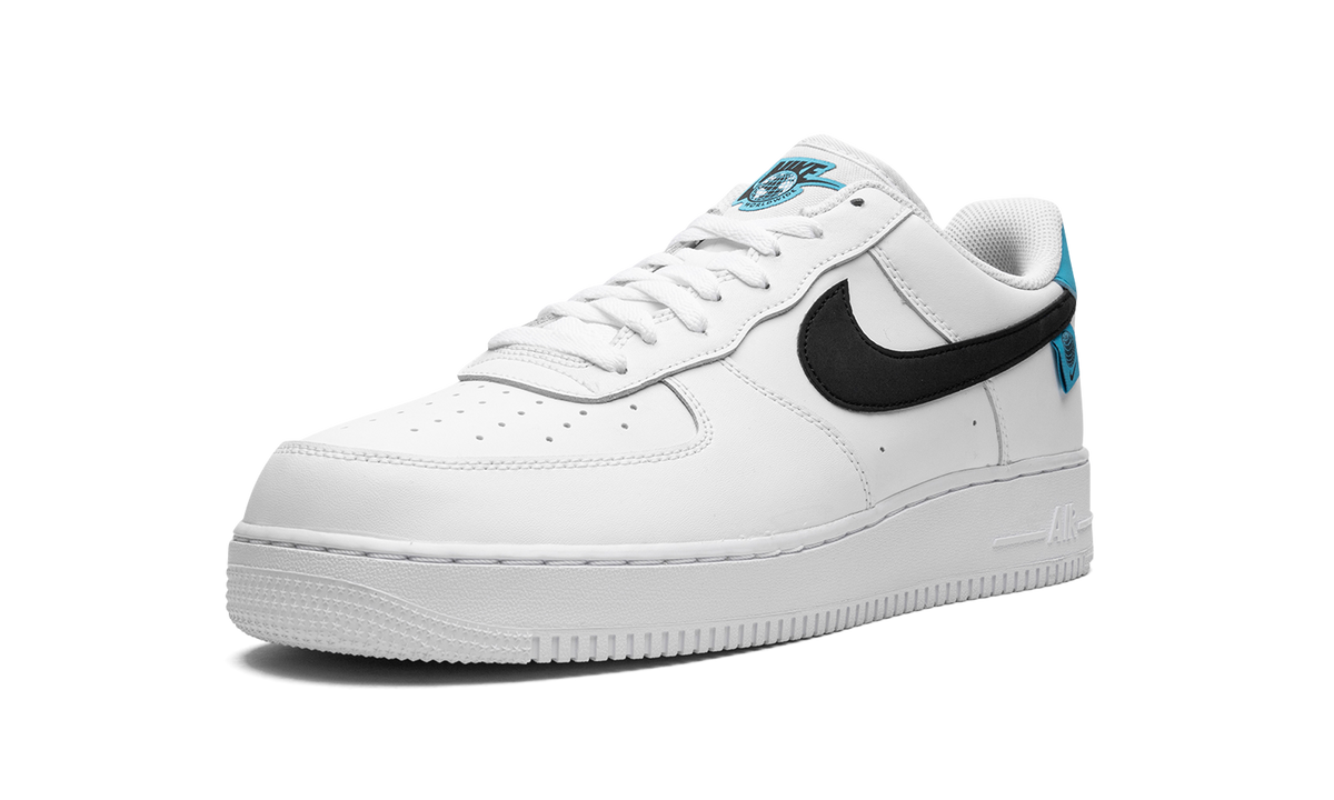 Overkicks - Nike Air Force 1 Low Worldwide White Blue Fury Black (CK7648-100) - detalle suela