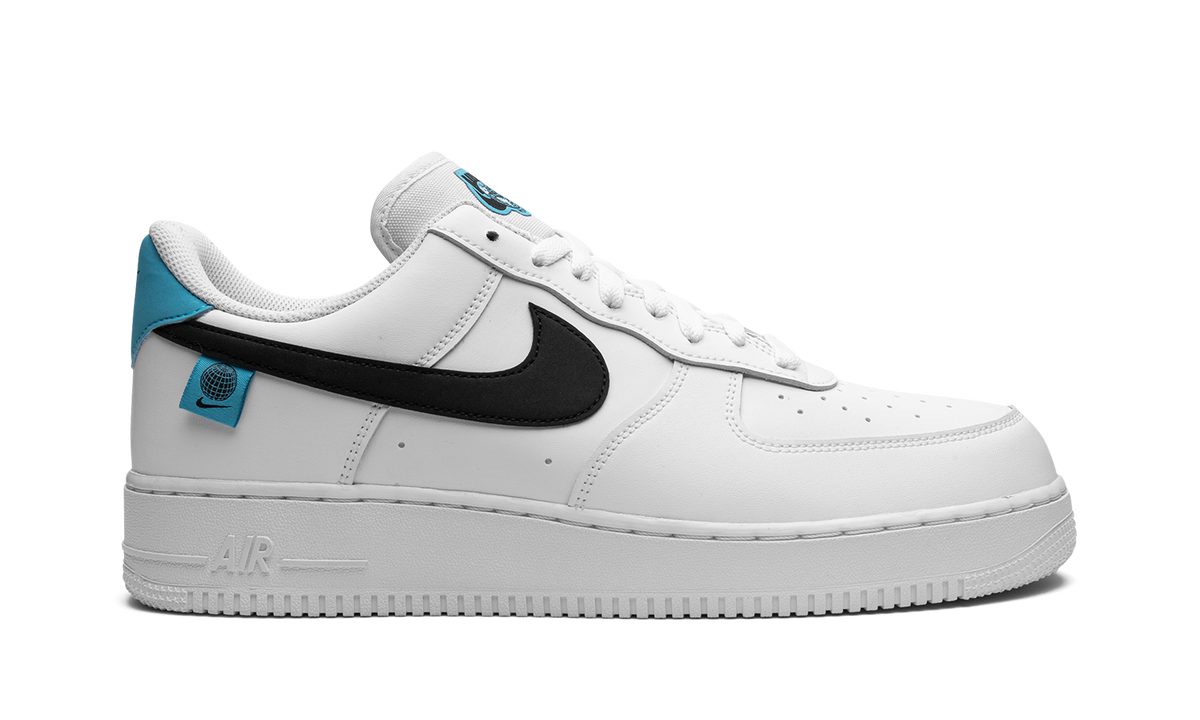 Overkicks - Nike Air Force 1 Low Worldwide White Blue Fury Black (CK7648-100) - detalle talón