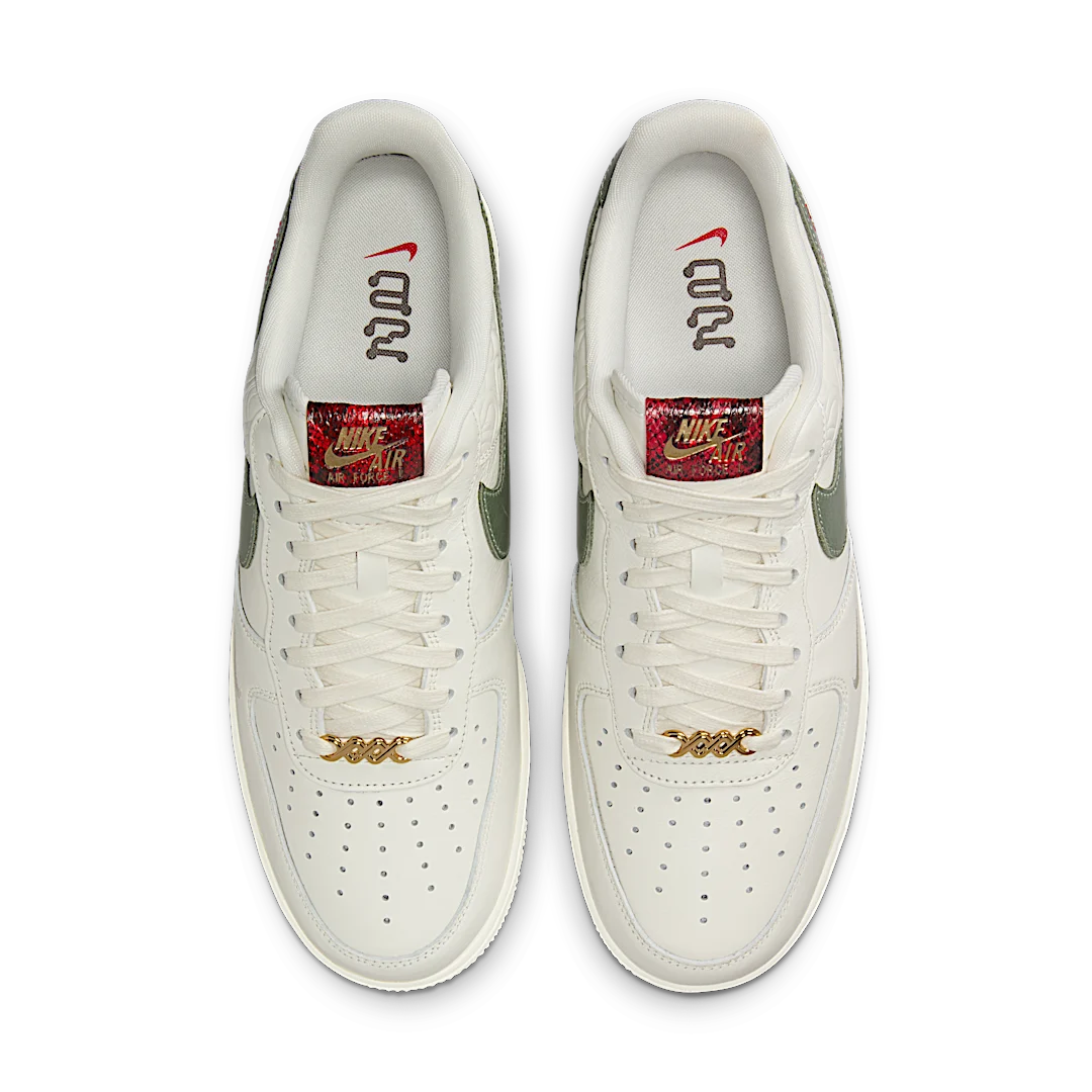 Overkicks - Nike Air Force 1 Low Year of the Snake (HV5979-130) - par completo