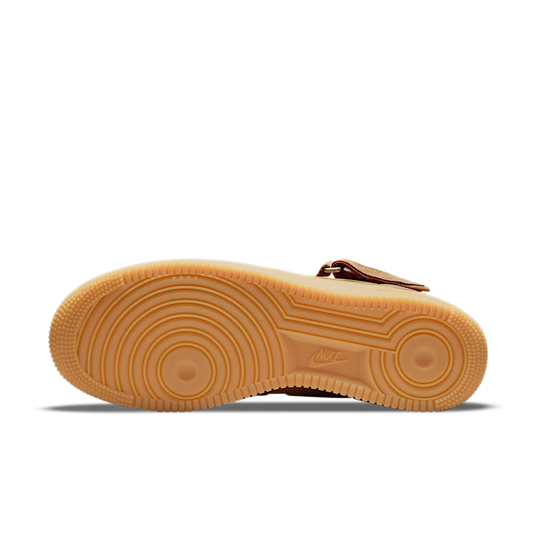 Overkicks - Nike Air Force 1 Mid 07 Flax (DJ9158-200) - detalle suela