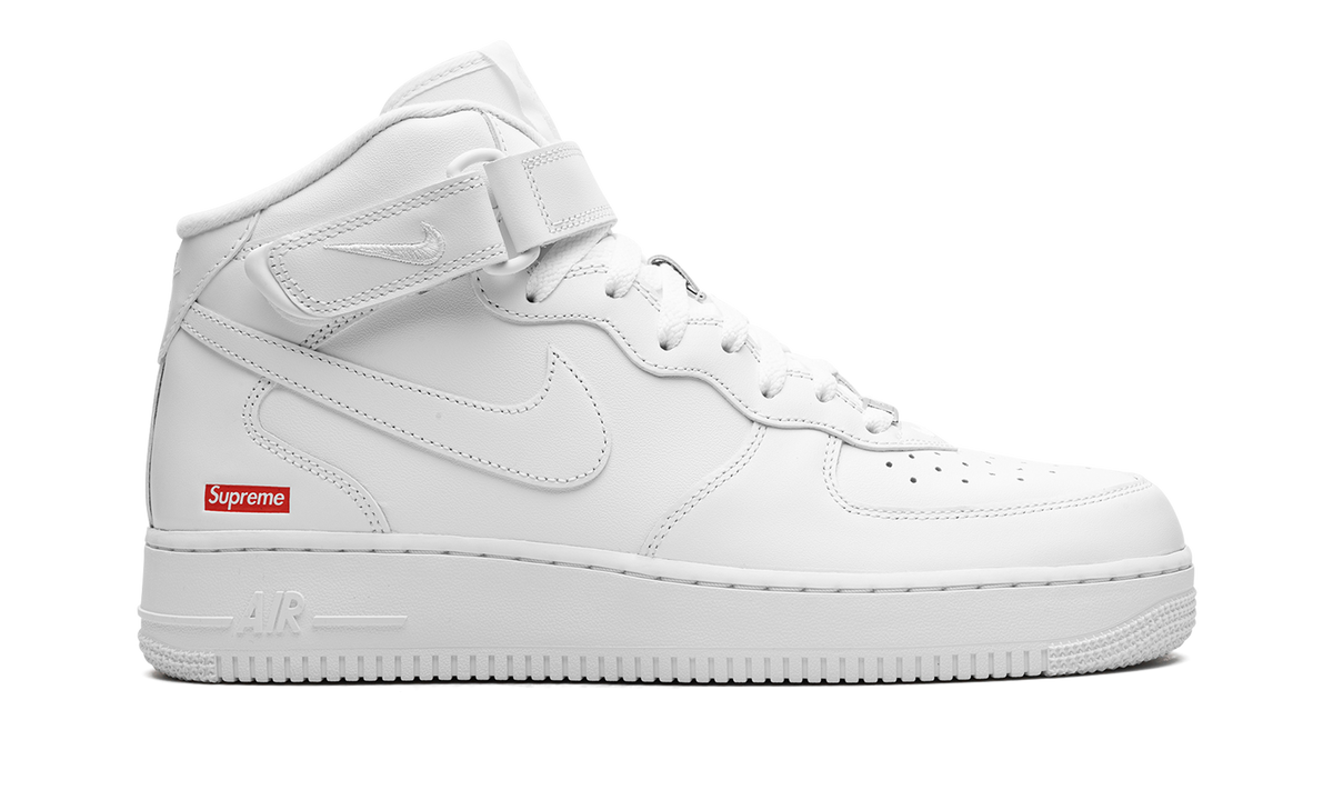 Overkicks - Nike Air Force 1 Mid Supreme White (FZ8784-100) - detalle talón