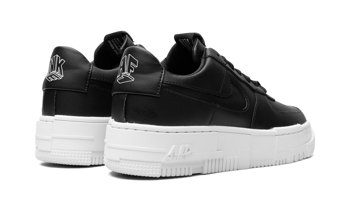 Overkicks - Nike Air Force 1 Pixel Black White (CK6649-001) - par completo