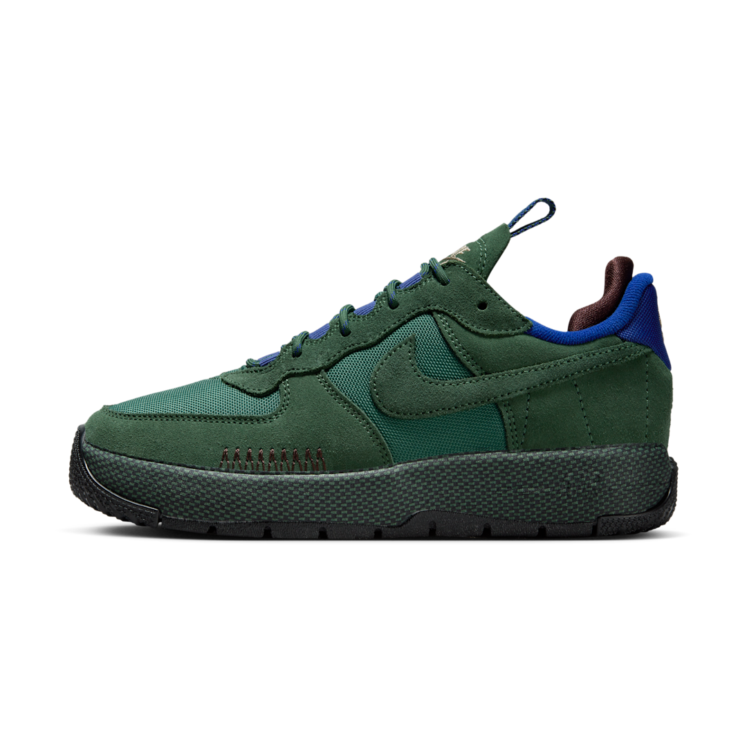 Overkicks - Nike Air Force 1 Wild Low Fir (FB2348-300) - vista lateral