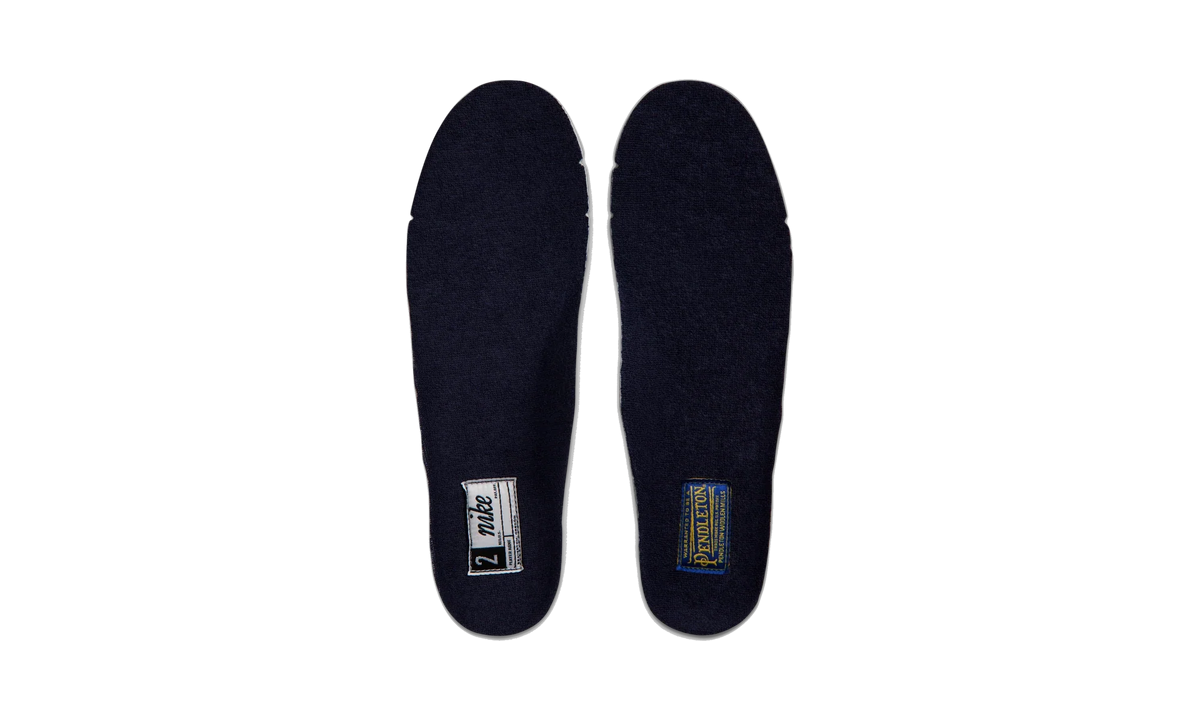 Overkicks - Nike Air Force 3 Low SP Nigo Pendleton College Pack Midnight Navy (HV5032-400) - detalle