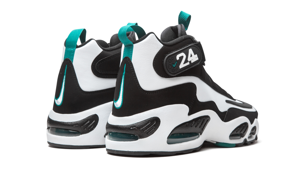 Overkicks - Nike Air Griffey Max 1 White Fresh Water Black (DD8558-100) - par completo