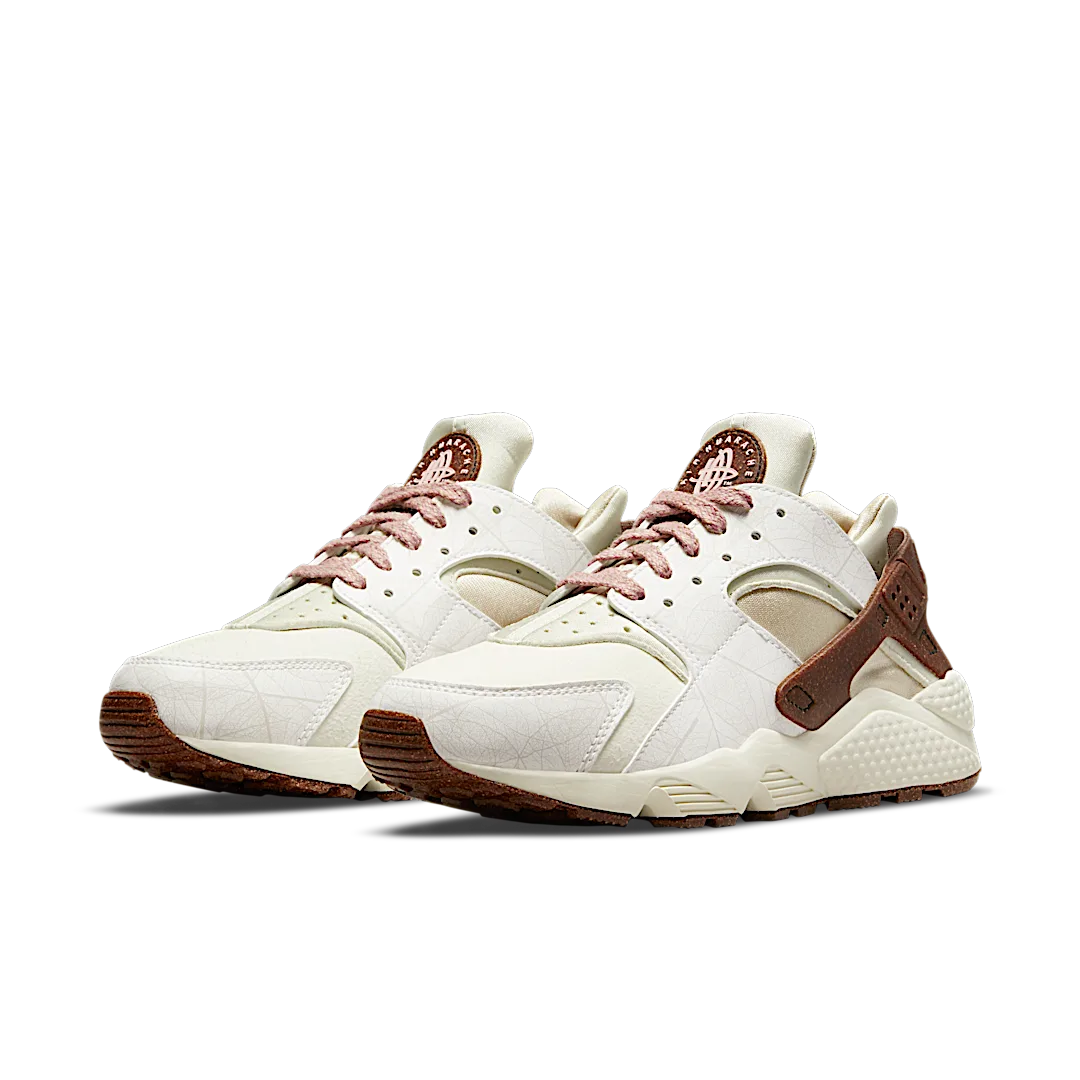 Overkicks - Nike Air Huarache Rattan (Womens) (DM9463-100) - vista trasera