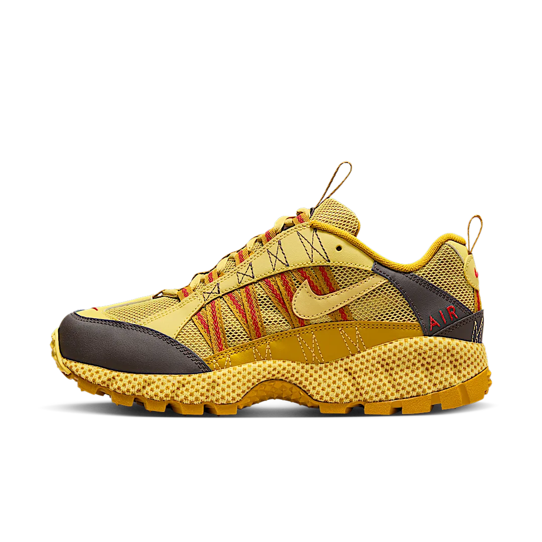 Overkicks - Nike Air Humara Buff Gold (FJ7098-701) - vista lateral