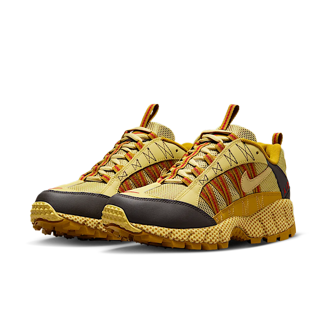 Overkicks - Nike Air Humara Buff Gold (FJ7098-701) - vista trasera