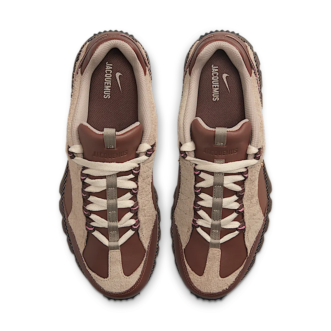 Overkicks - Nike Air Humara LX Jacquemus Ale Brown Gold (DR0420-200) - par completo