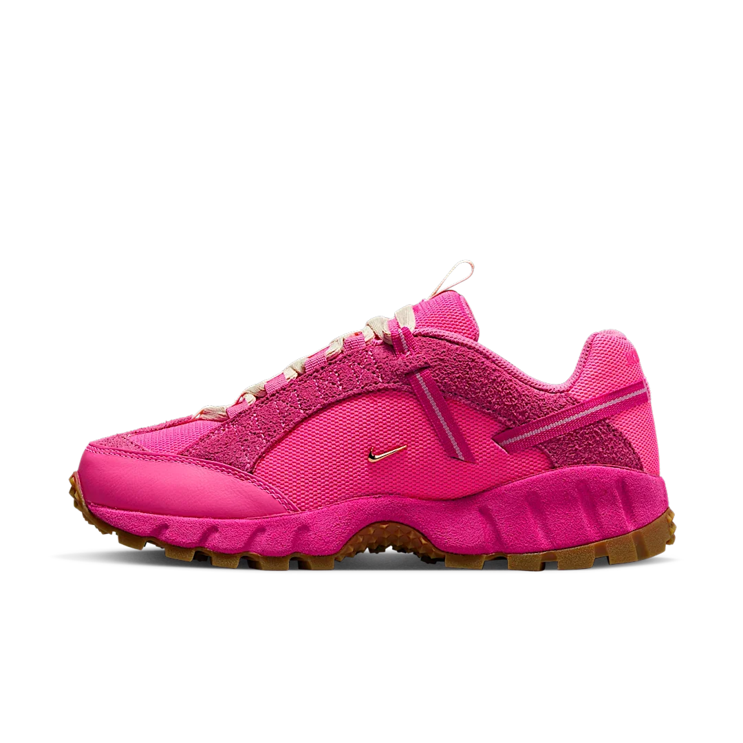 Overkicks - Nike Air Humara LX Jacquemus Pink Flash (Womens) (DX9999-600) - vista lateral