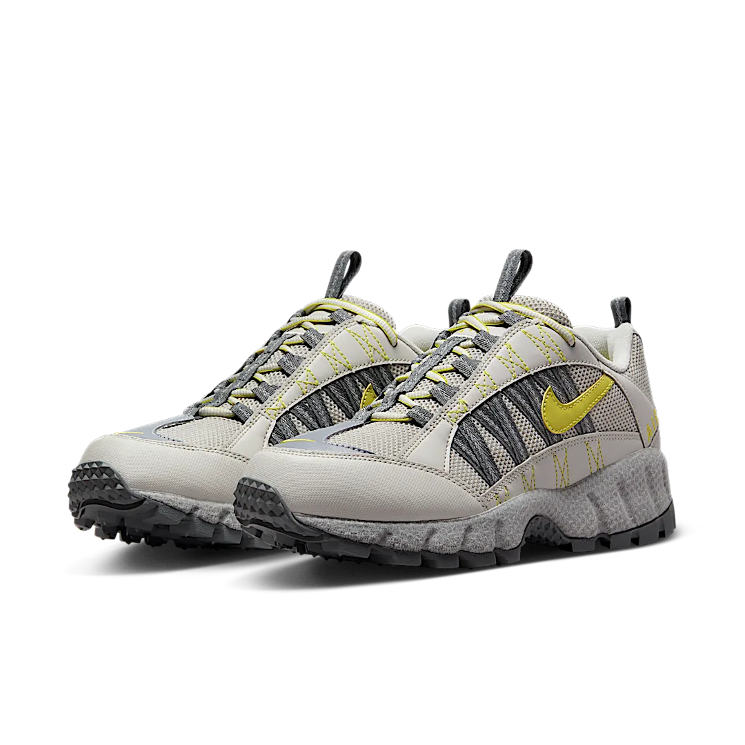 Overkicks - Nike Air Humara Light Bone High Voltage (FQ2443-001) - vista trasera
