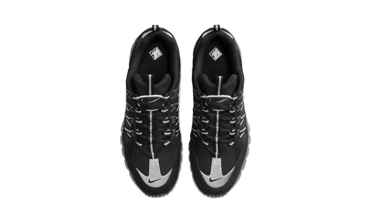 Overkicks - Nike Air Humara Oreo (Womens) (FB9982-001) - vista superior