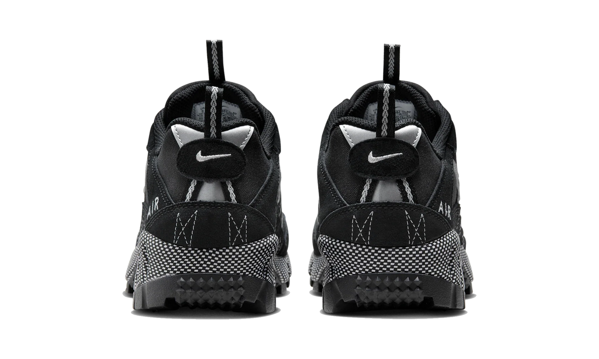 Overkicks - Nike Air Humara Oreo (Womens) (FB9982-001) - detalle talon