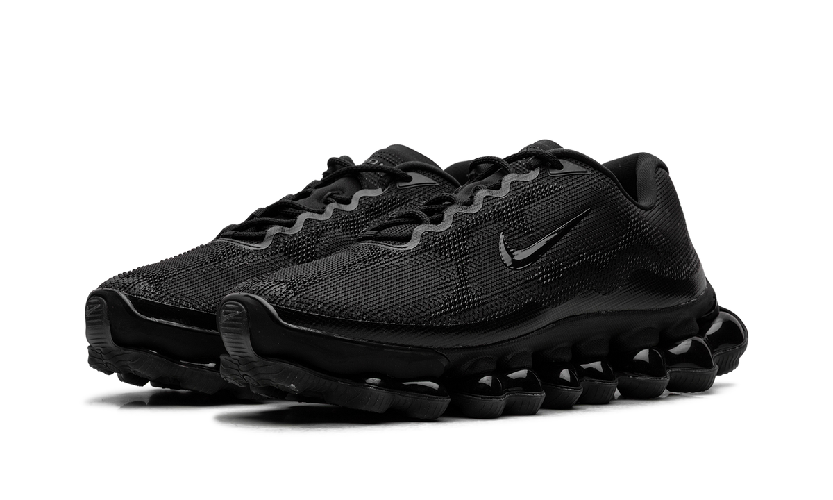 Overkicks - Nike Air Liquid Max Triple Black (IQ7634-003) - vista trasera