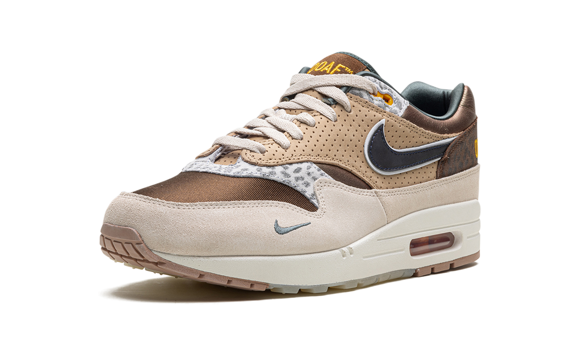 Overkicks - Nike Air Max 1 87 Premium University of Oregon PE (2024) (HQ2640-200) - detalle suela