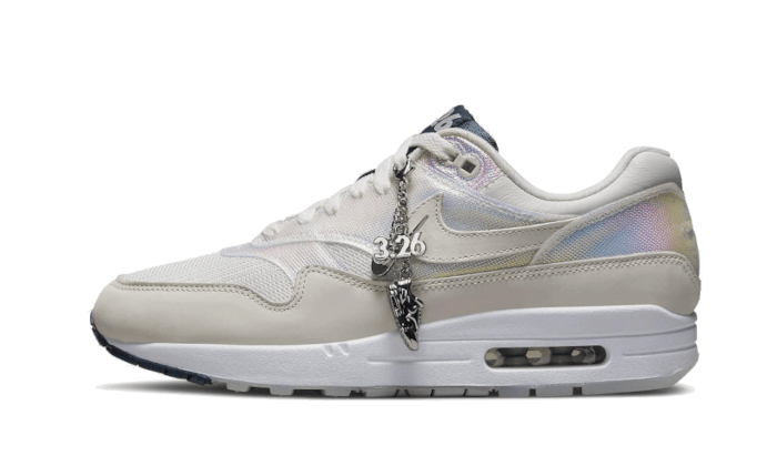 Overkicks - Nike Air Max 1 AMD La Ville Lumière (DQ9326-100) - vista lateral