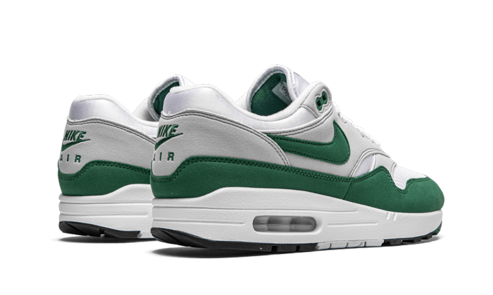 Overkicks - Nike Air Max 1 Anniversary Green (DC1454-100) - par completo