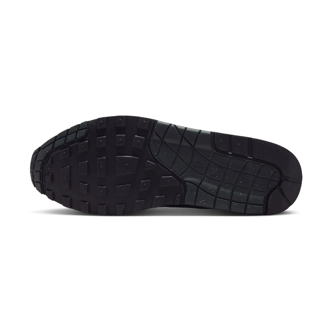 Overkicks - Nike Air Max 1 Essential Black Green Strike (FZ5808-012) - detalle suela