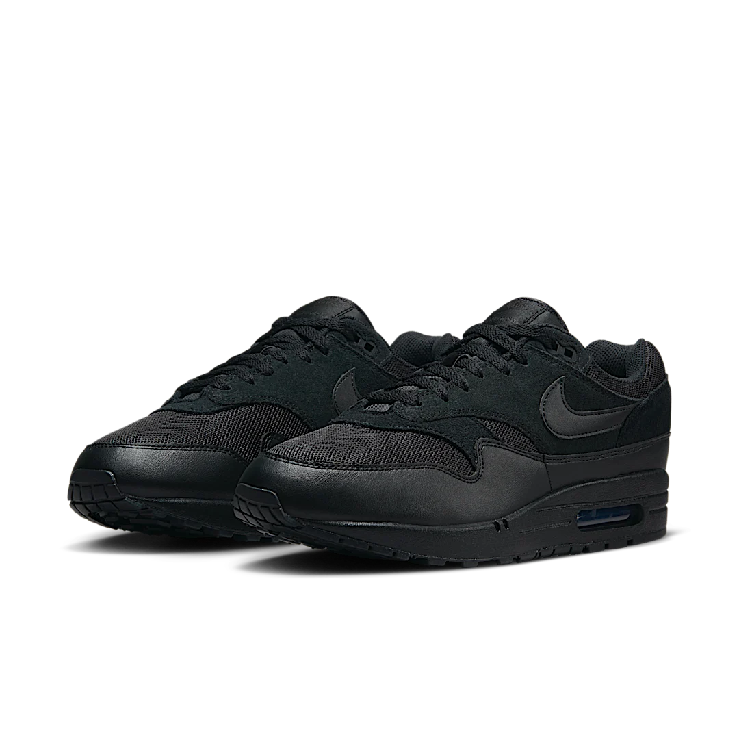 Overkicks - Nike Air Max 1 Essential Triple Black (FZ5808-006) - vista trasera