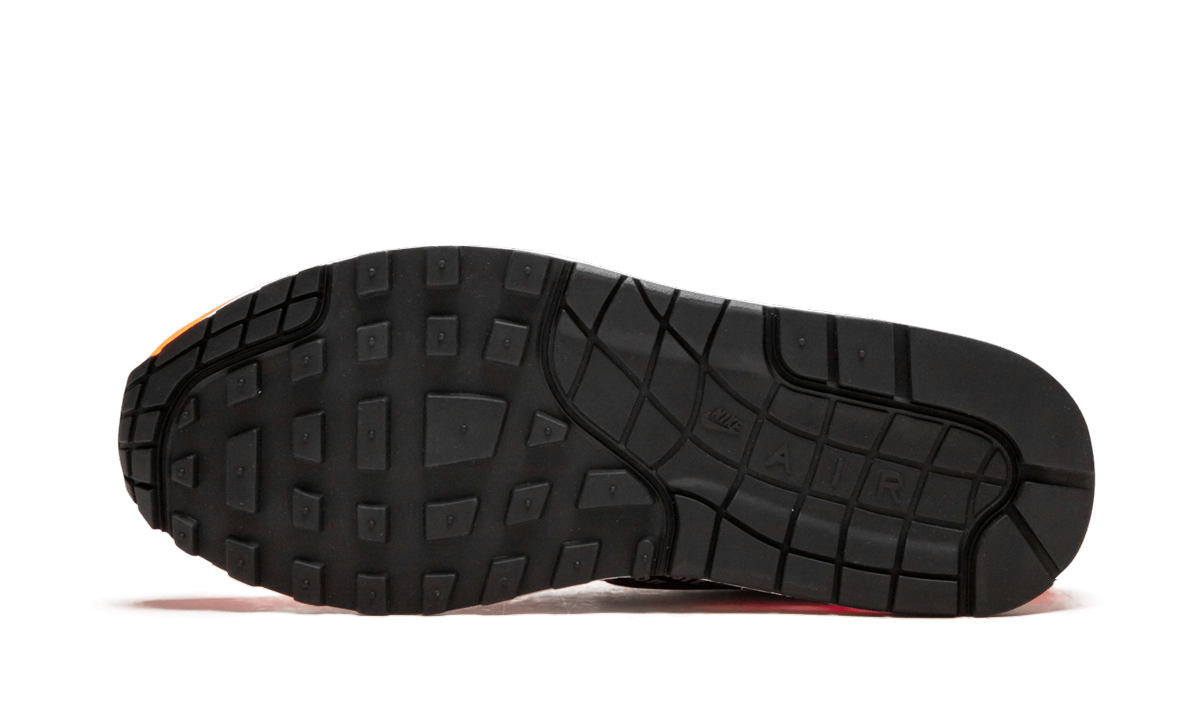 Overkicks - Nike Air Max 1 Just Do It Pack Black Orange (875844-008) - detalle suela