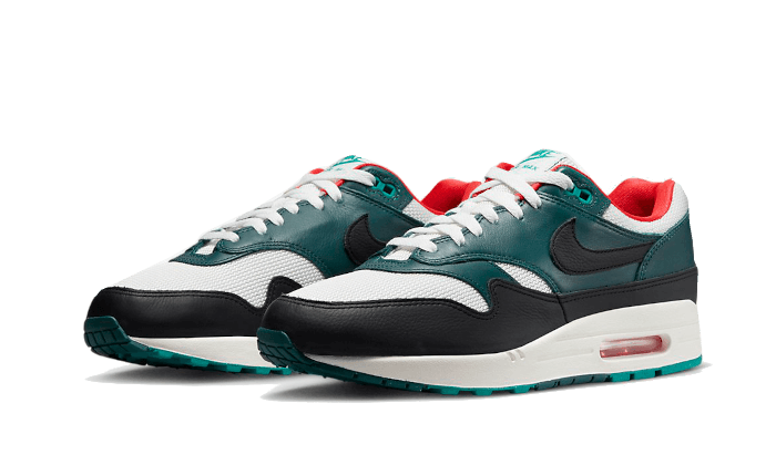 Overkicks - Nike Air Max 1 LeBron James Liverpool F.C. (FB8914-100) - vista trasera