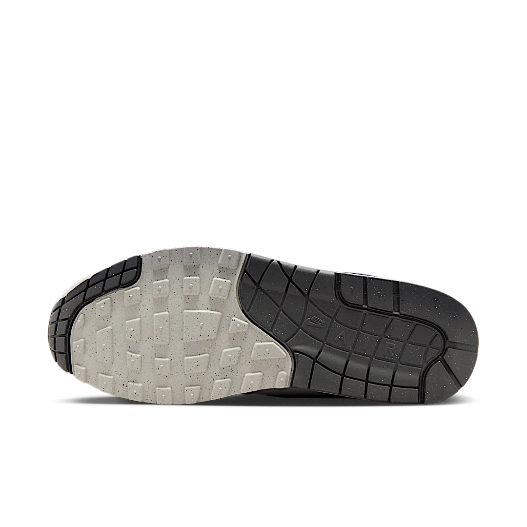 Overkicks - Nike Air Max 1 Light Bone Iron Grey (HJ3498-007) - detalle suela