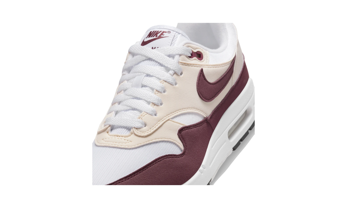 Overkicks - Nike Air Max 1 Night Maroon (DZ2628-114) - detalle upper
