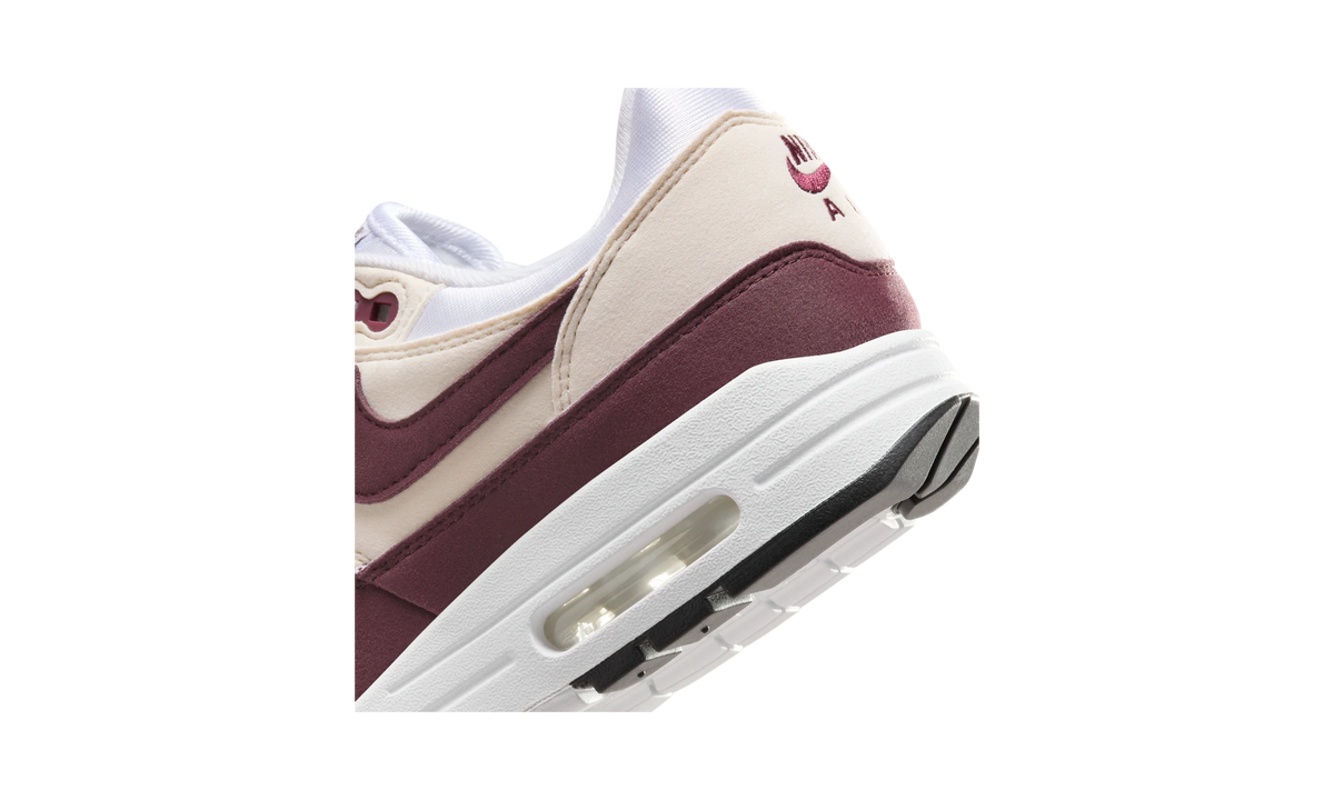 Overkicks - Nike Air Max 1 Night Maroon (DZ2628-114) - detalle talón