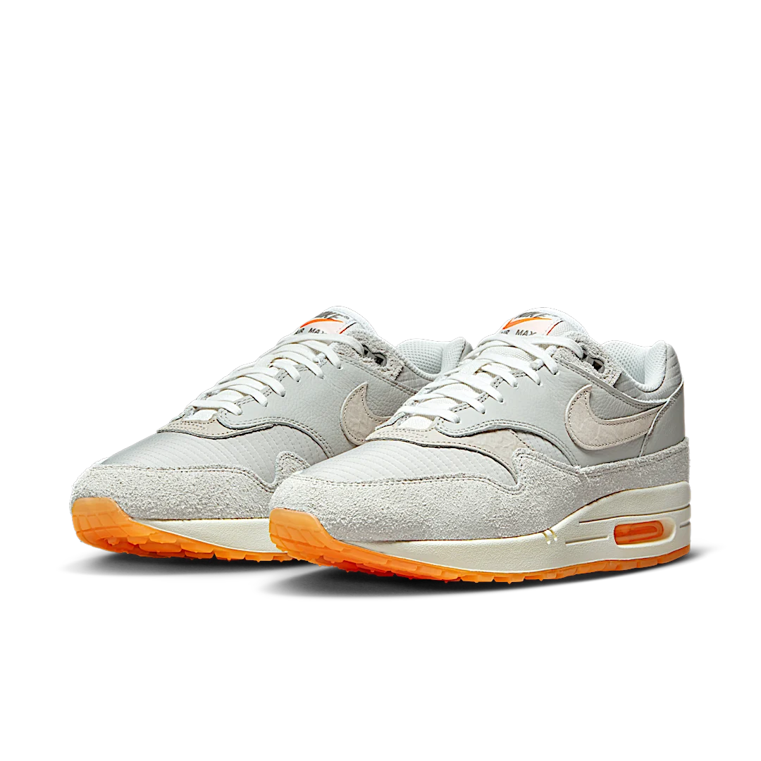 Overkicks - Nike Air Max 1 PRM Light Iron Ore Total Orange (FQ8731-012) - vista trasera