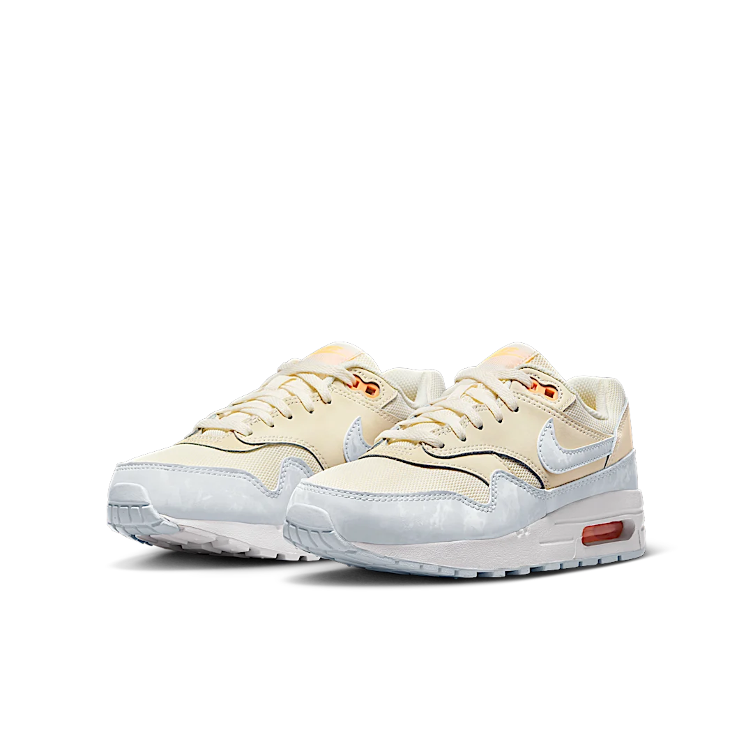 Overkicks - Nike Air Max 1 Pale Ivory Football Grey (DZ3307-102) - vista trasera