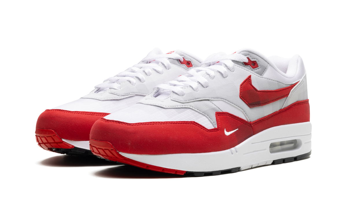 Overkicks - Nike Air Max 1 .SWOOSH Low Poly (HQ5882-100) - vista trasera