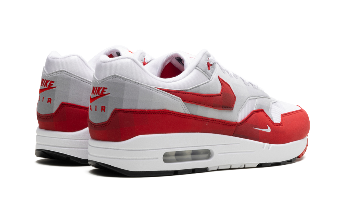 Overkicks - Nike Air Max 1 .SWOOSH Low Poly (HQ5882-100) - par completo